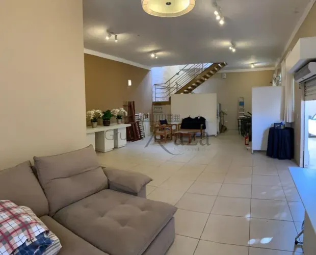 Comercial Ponto Comercial em São José dos Campos