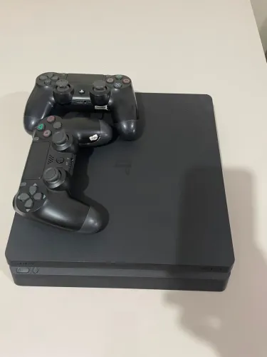 Ps4 slim