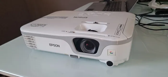 Projetor Epson X12 2800 Lumens funcionando 100%
