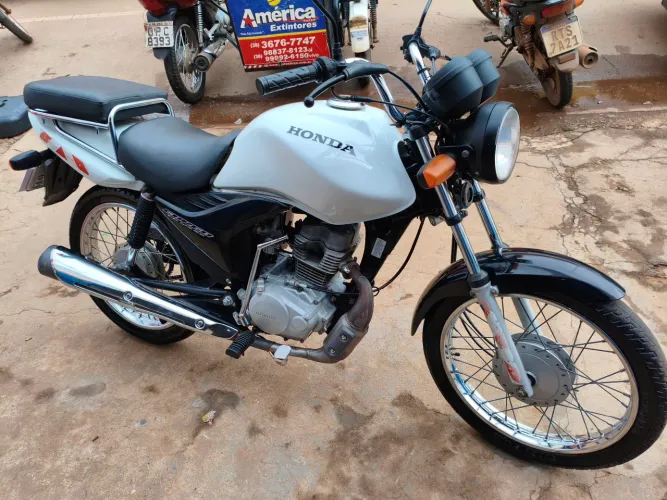 Vendo CG Cargo 2012