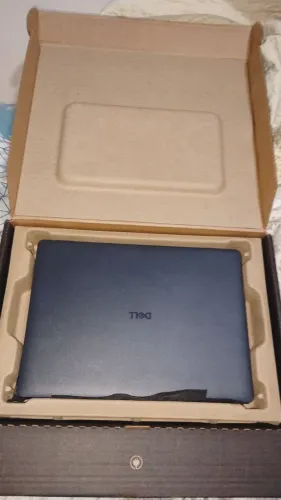 Dell Pro 14 novo 16gb ram, 512gb SSD, Ryzen 5 230 pro, windows 11 pro