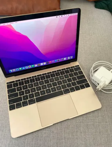 MacBook Air - 13"