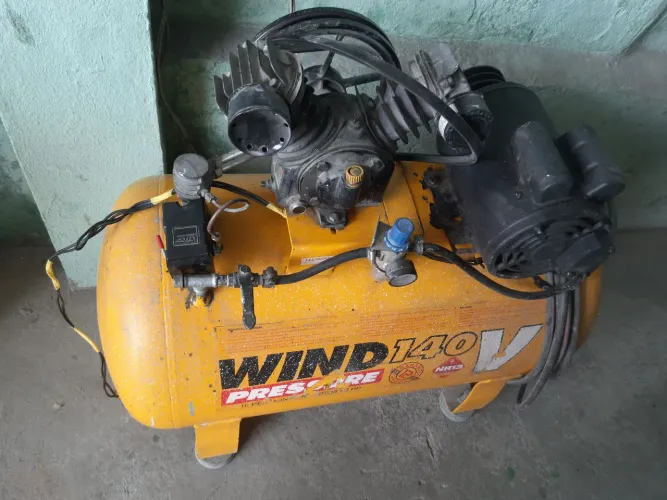 Vendo complessor de ar comprimido para oficina de pintura 