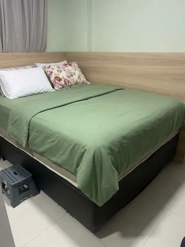 Cama box com depósito baú + colchão de molas ensacada