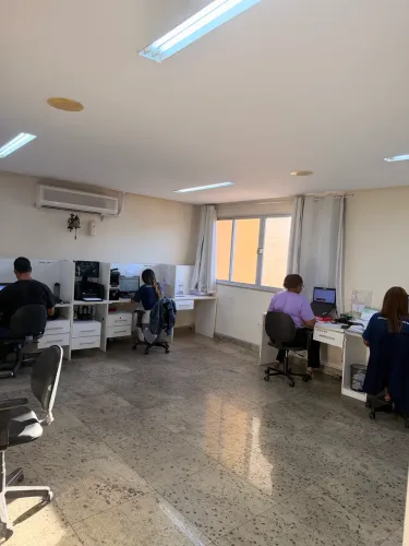 VENDEDOR Externo C/ Exp. CNH B Empresa C/ 35 ANOS