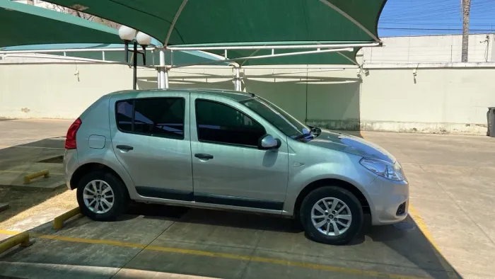Renault Sandero Expression Hi-flex 1.0 16V 5P 2013