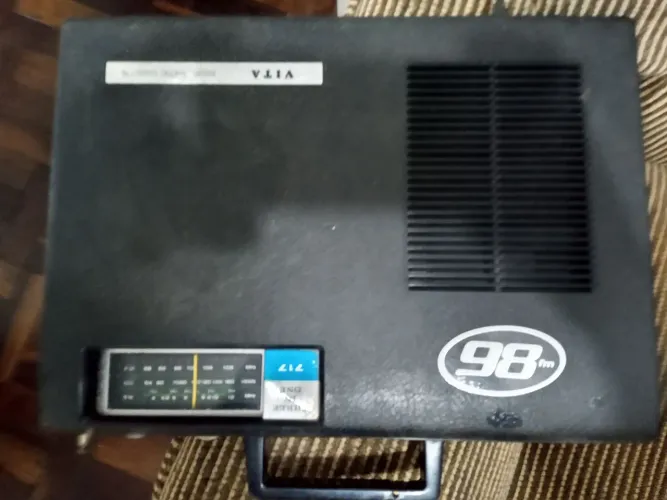 Vitrola vintage antiga