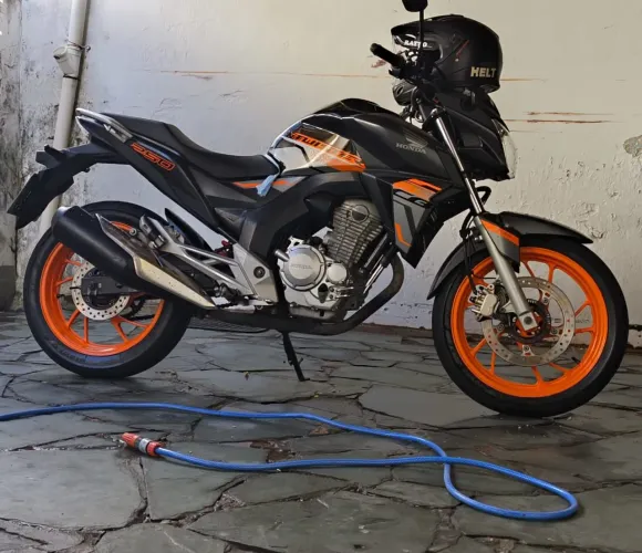 CB 250cc ABS 2021