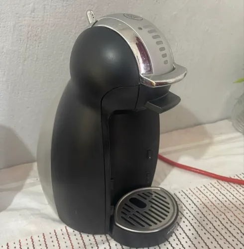 Vende-se Cafeteira Arno Dolce Gusto - Excelente Oportunidade!