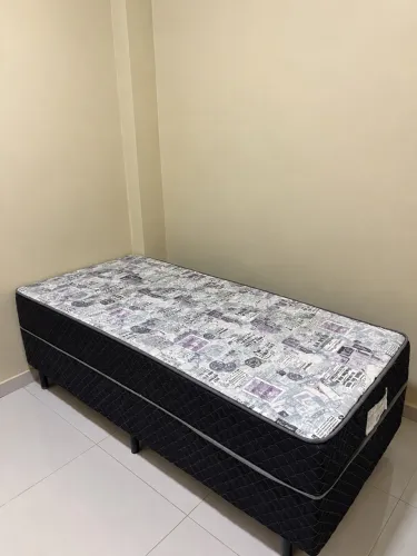 vendo cama de solteiro (não usei pois comprei uma de casal logo em seguida)