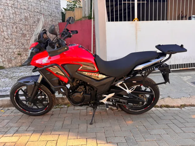 Honda CB 500X 2019 toda equipada.