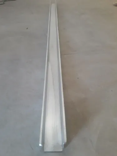 VENDO CALHA DE CHUVA GALVANIZADA NOVA !!