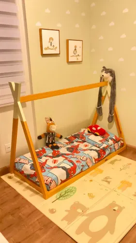 Cama Montessoriana com colchão (Meu primeiro Orthocrin - berço molas - 16cmx1,50mx70cm)