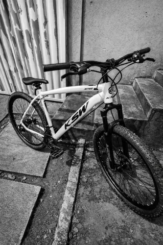? Vendo KSW Aro 29 Branca em Ótimo Estado - R$ 900