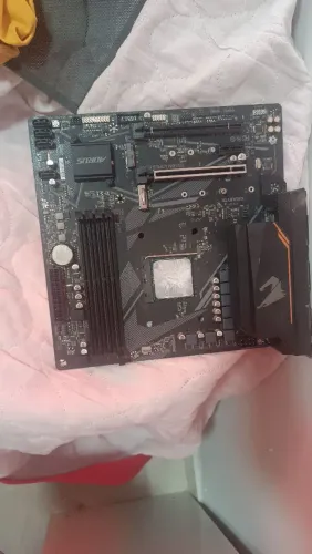 Placa mãe aorus b550m