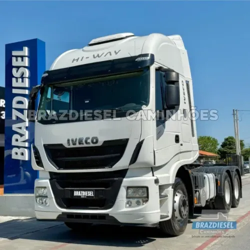 Iveco Hi-Way 440 6x2 ano 2022, automático 