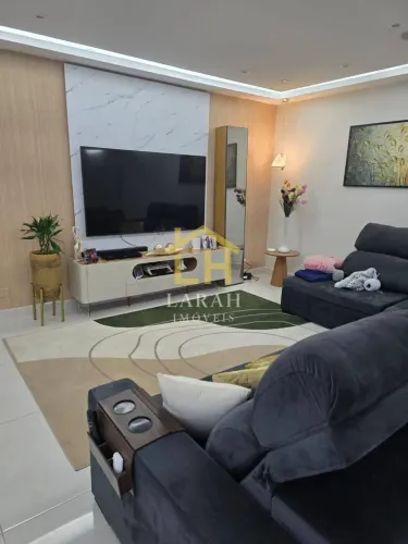 Casa Próxima ao Laguino em Interlagos com 4 suítes, Piscina, Churrasqueira e Espaço Gourme