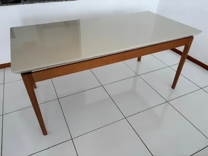 MESA DE JANTAR RETANGULAR 6 LUGARES