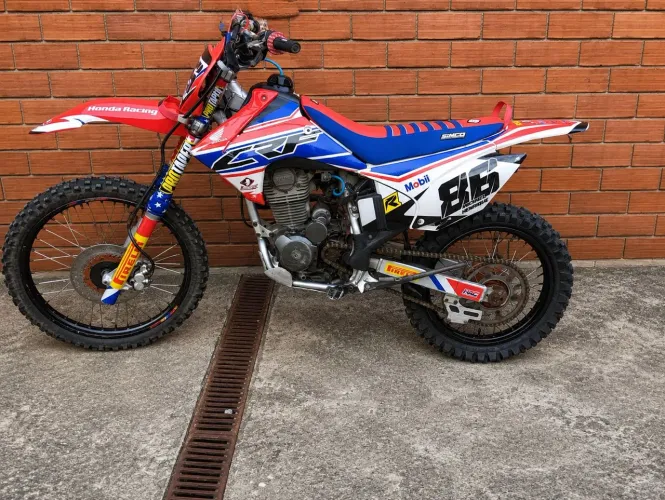 Honda CRF 230 - Pronta para trilha <br>R$ 11.000,00