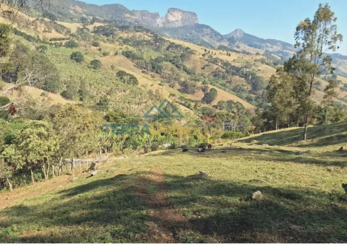 Imóvel para venda no bairro do Paiol Grande - São Bento do Sapucaí - SP