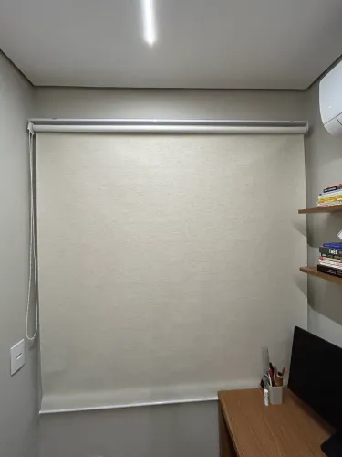 Persiana Rolô 100% Blackout Linho Robust - 1,60 x 1,60