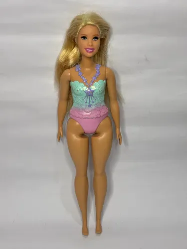 Barbie Princesa Dreamtopia Curvy
