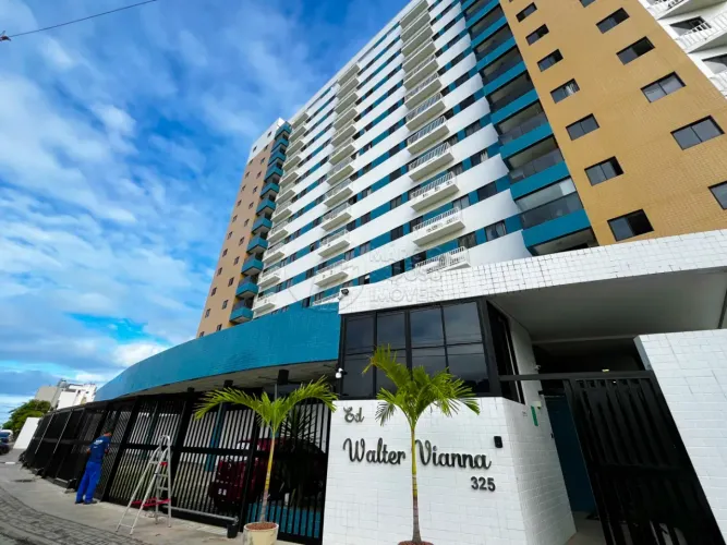 Cobertura Mobiliada com 52m² à venda no Edifício Walter Vianna