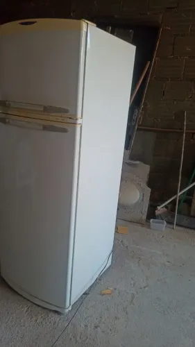 Linda geladeira Brastemp 370 litros funcionando tudo perfeitamente