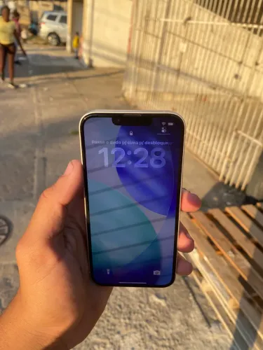 iPhone 14