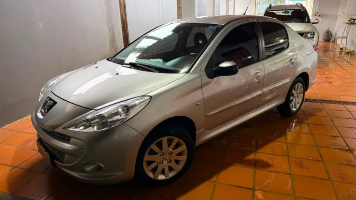 Peugeot 207 Sedan Passion XS 1.6 Flex 16V 4P AUT 2012