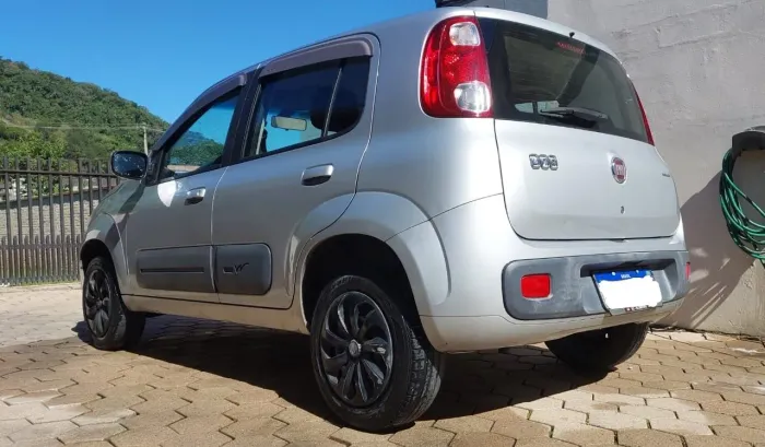 Fiat Uno Vivace Celeb. 1.0 EVO F.flex 8V 5P 2015