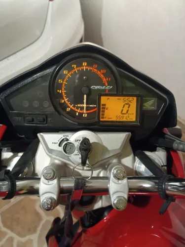 Moto muito conservada