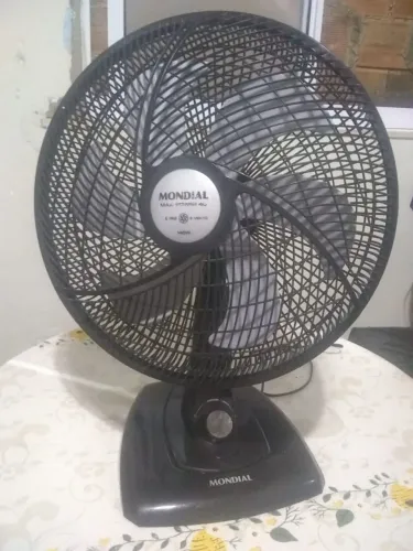 Ventilador Mondial tudo funcionando bem conservado novo 