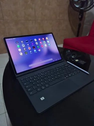 Samsung Galaxy Tab S10 com 512GB de armazenamento + Teclado + S Pen | Seminovo