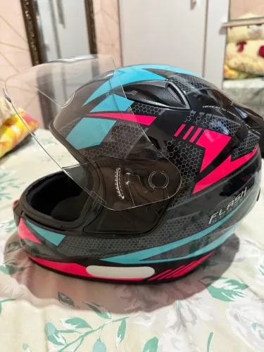CAPACETE