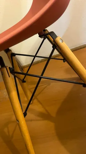 Conjunto 2 Cadeiras Charles Eames Eiffel Wood Base Madeira - terracota