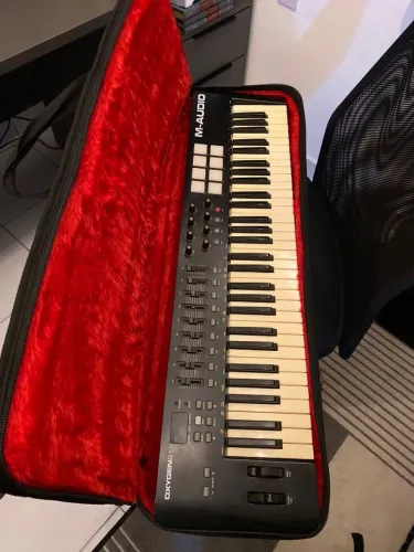 M-AUDIO Oxygen 61 + BAG
