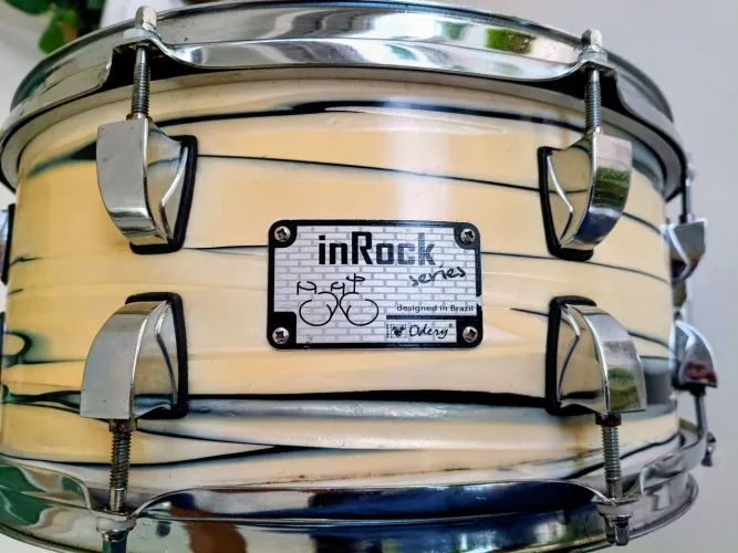 Caixa Odery inrock 14x6 em basswood zerada