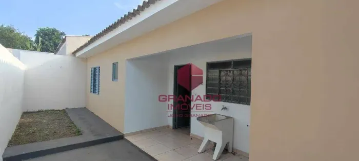 Casa com 2 dormitórios para alugar, 59 m² por R$ 1.000,00/mês - Centro - Paiçandu/PR