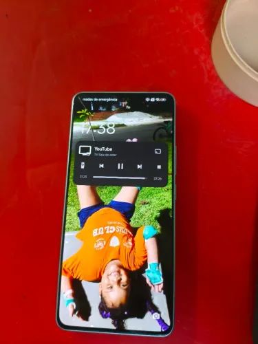 Poco f6 