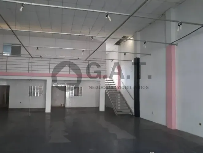 Salão Comercial de 250m² na Vila Primavera, Sorocaba-SP: Espaço Ideal para seu Negócio