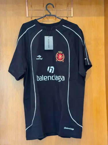  camiseta balenciaga paris preta 
