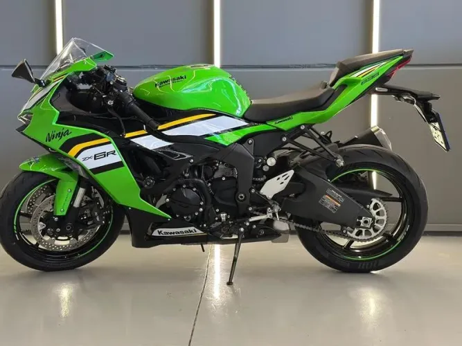 KAWASAKI NINJA ZX-6R 2025