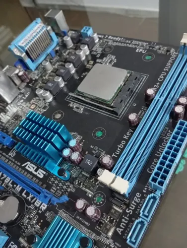 KIT AMD FX 6300 6/6 + PLACA MÃE ASUS--> VENDO OU TROCO