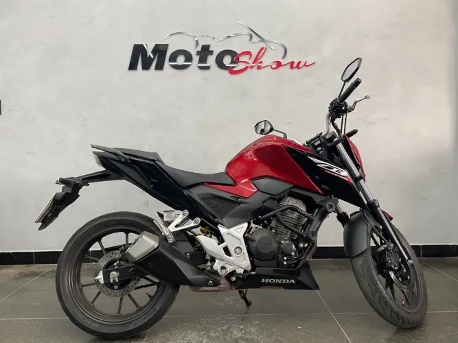 Honda CB 300F Twister Flex
