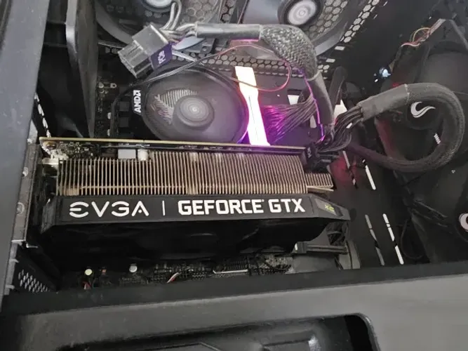Placa de Vídeo EVGA NVIDIA GeForce GTX 1660 Ti 6GB GDDR6