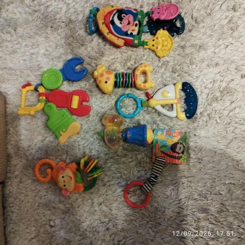 Lote Kit Brinquedos Bebê Fisher-Price - Chocalhos Mordedores e Livrinho