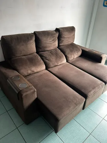 Sofá retratil em Suede 3 lugares entrego