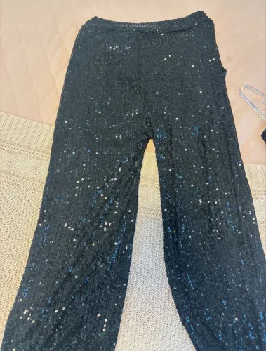 Calça paetê preta sem marca