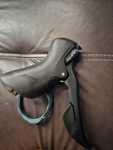 STI shimano sora 9v (DIREITO)